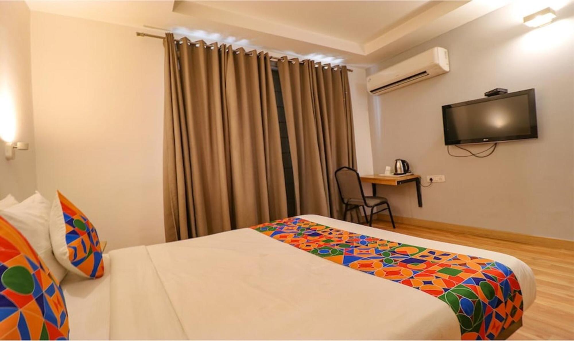 Fabhotel Majestic Jpm I New Delhi Exterior photo